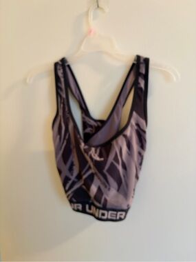 Under Armour Black and Gray Abstract Strappy Sports Bra